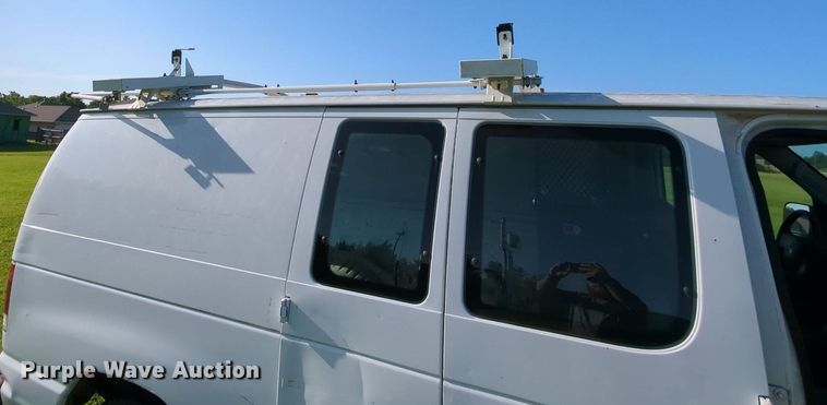 image for item MY9497 2003  Ford E150  van