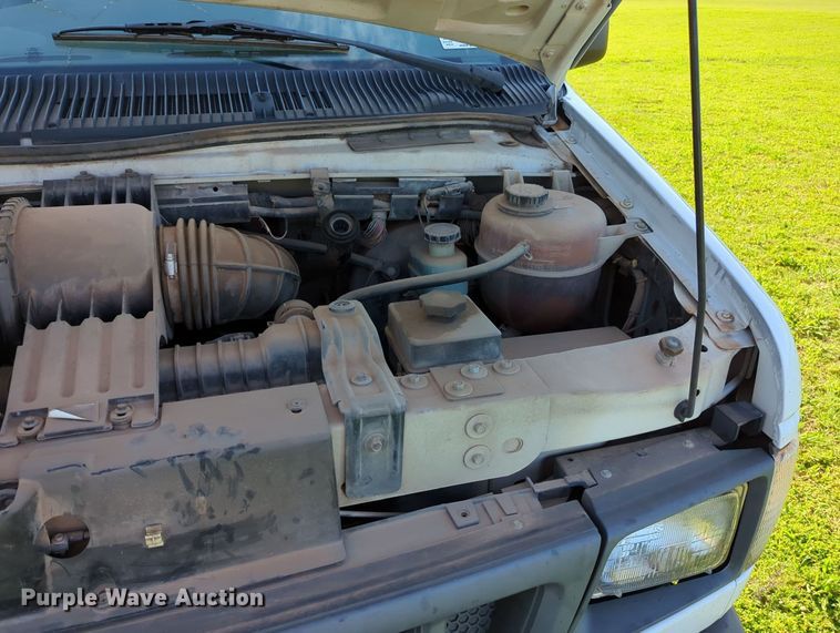 image for item MY9497 2003  Ford E150  van