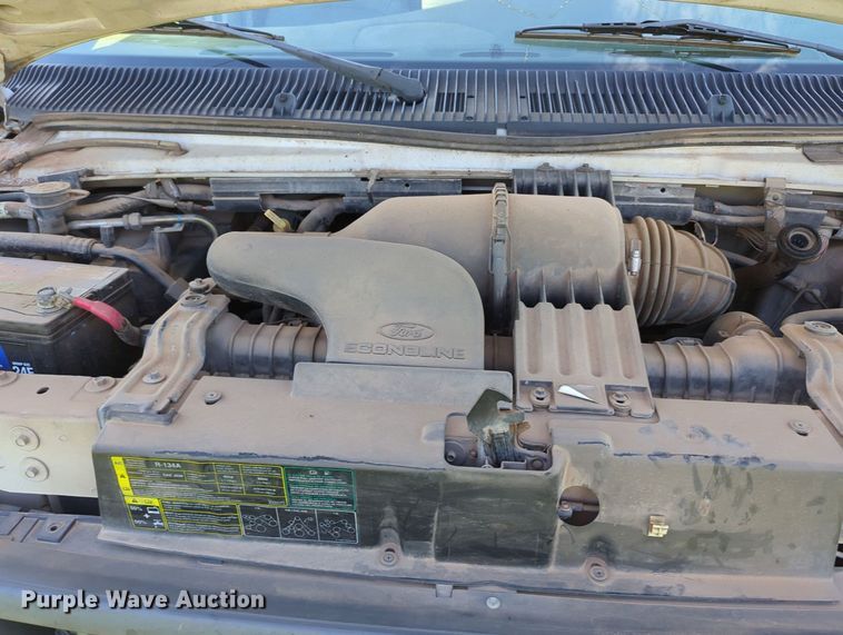 image for item MY9497 2003  Ford E150  van