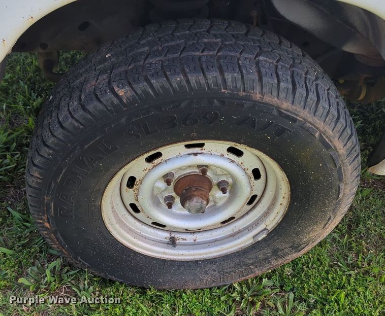 image for item MY9497 2003  Ford E150  van