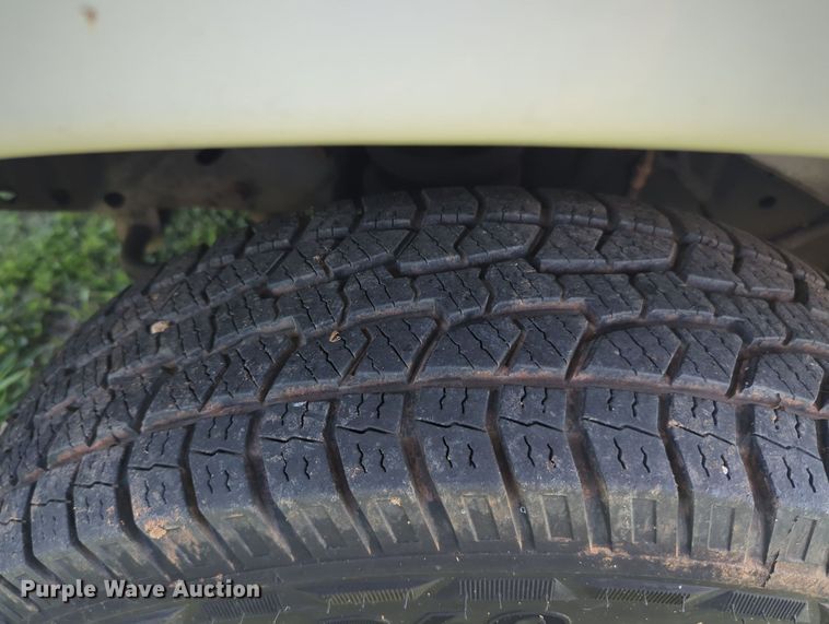 image for item MY9497 2003  Ford E150  van