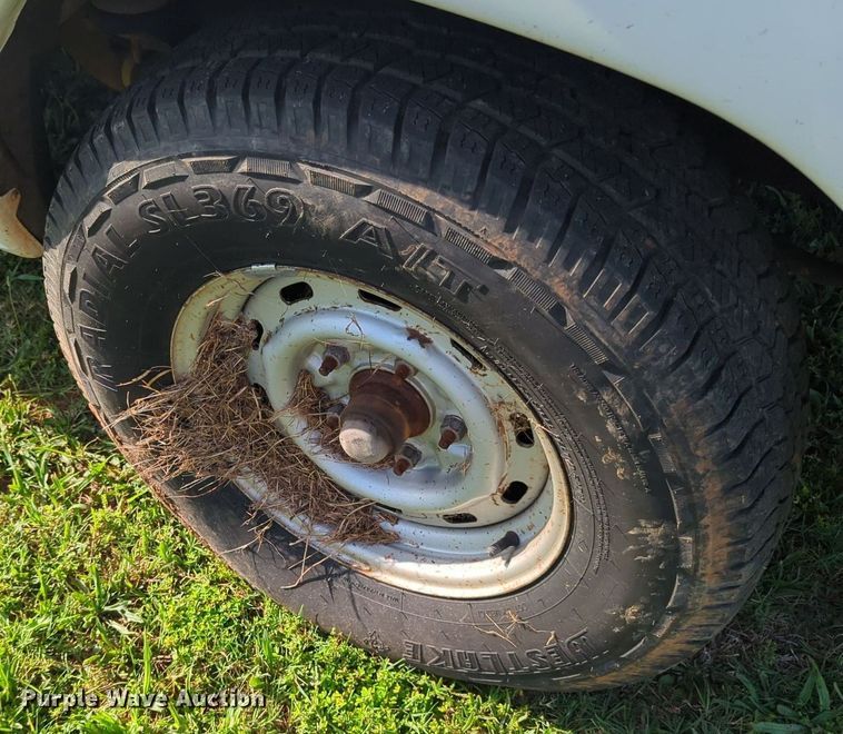 image for item MY9497 2003  Ford E150  van