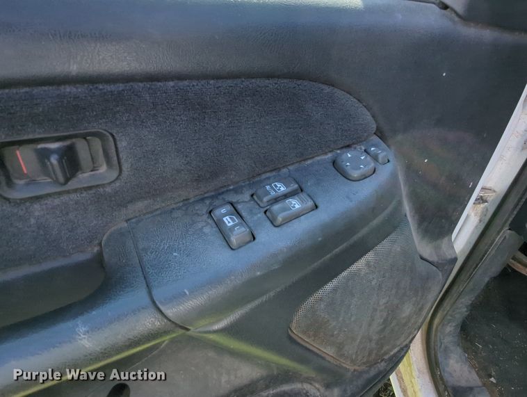 image for item MY9498 1999 Chevrolet Silverado 2500  Ext. Cab pickup truck