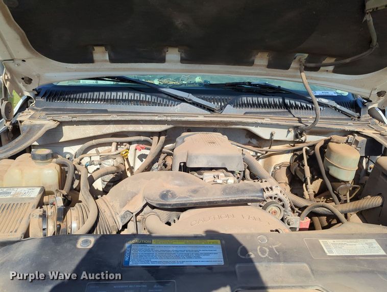 image for item MY9498 1999 Chevrolet Silverado 2500  Ext. Cab pickup truck