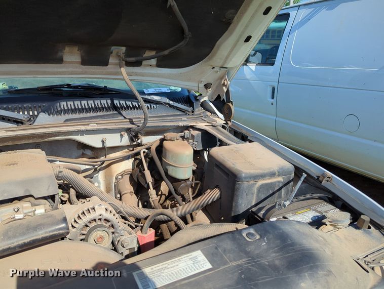 image for item MY9498 1999 Chevrolet Silverado 2500  Ext. Cab pickup truck