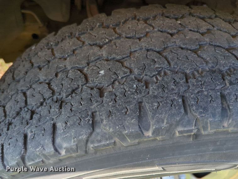 image for item MY9498 1999 Chevrolet Silverado 2500  Ext. Cab pickup truck