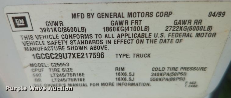 image for item MY9498 1999 Chevrolet Silverado 2500  Ext. Cab pickup truck