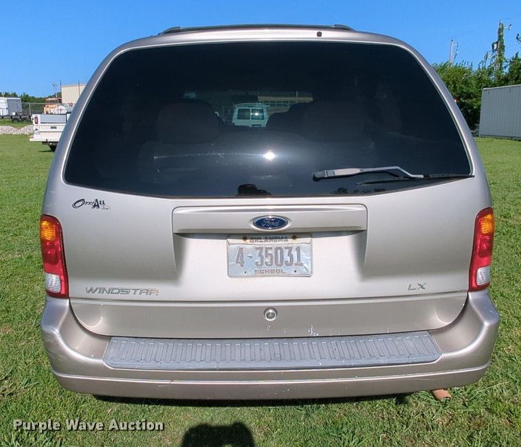 image for item MY9499 2002  Ford Windstar LX  van