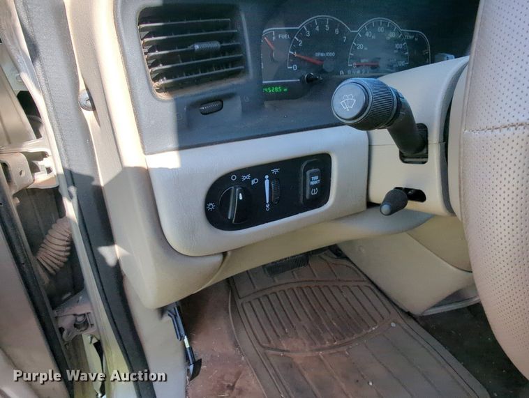 image for item MY9499 2002  Ford Windstar LX  van