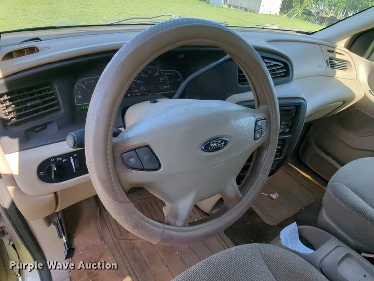 image for item MY9499 2002  Ford Windstar LX  van