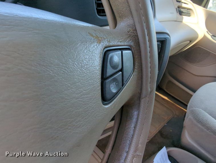 image for item MY9499 2002  Ford Windstar LX  van