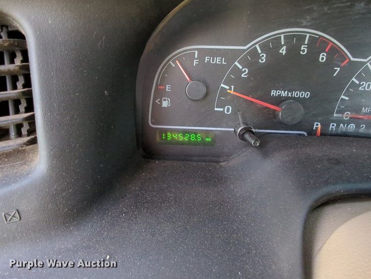 image for item MY9499 2002  Ford Windstar LX  van