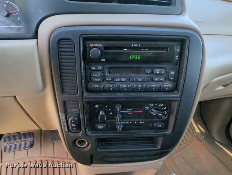 image for item MY9499 2002  Ford Windstar LX  van