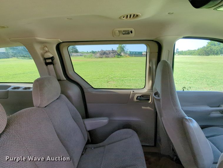 image for item MY9499 2002  Ford Windstar LX  van