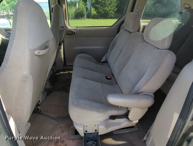 image for item MY9499 2002  Ford Windstar LX  van