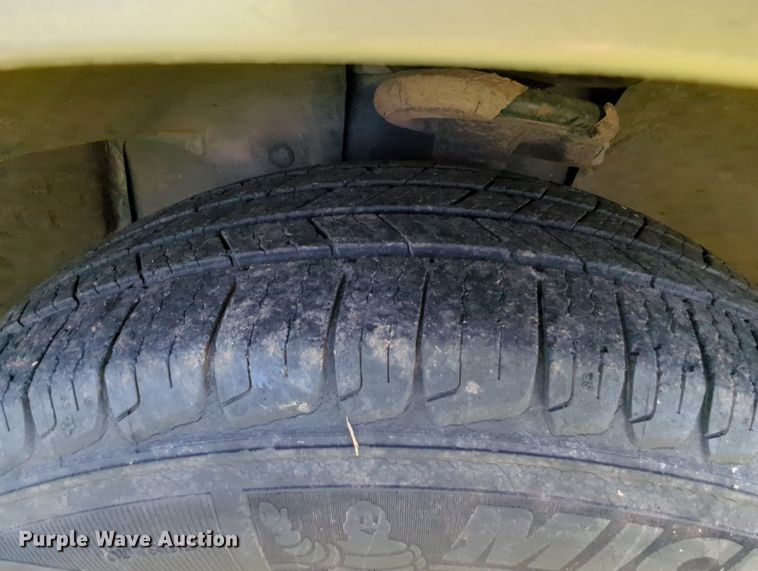 image for item MY9499 2002  Ford Windstar LX  van