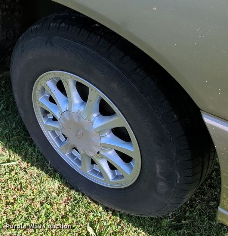 image for item MY9499 2002  Ford Windstar LX  van