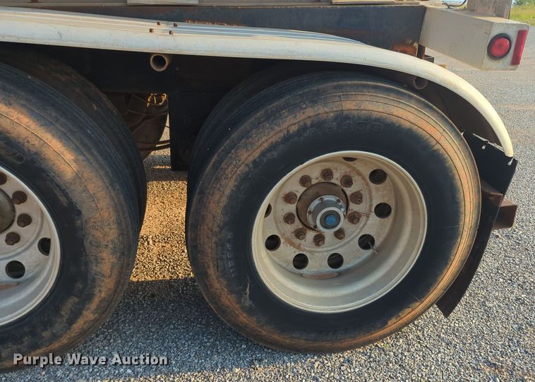 image for item MY9894 1994 Heil  tank trailer