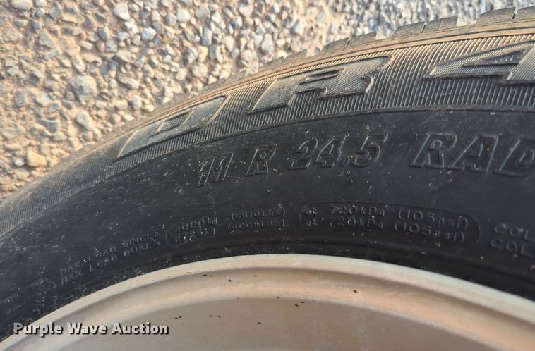 image for item MY9894 1994 Heil  tank trailer