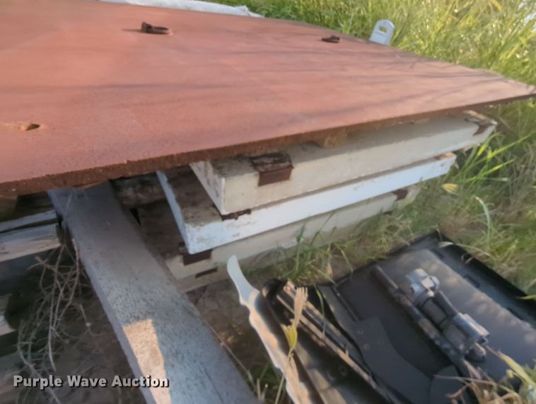 image for item MY9895 (8) concrete slabs