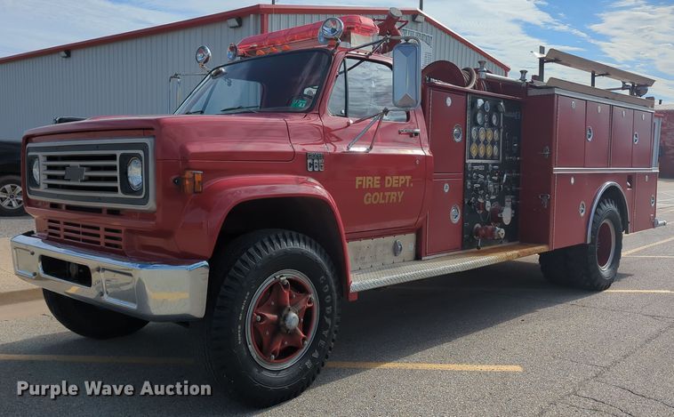 image for item MY9916 1975 Chevrolet  fire truck