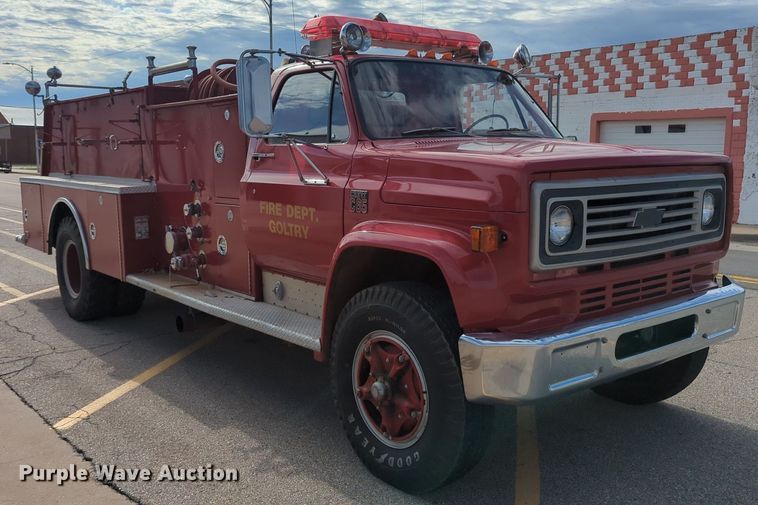 image for item MY9916 1975 Chevrolet  fire truck