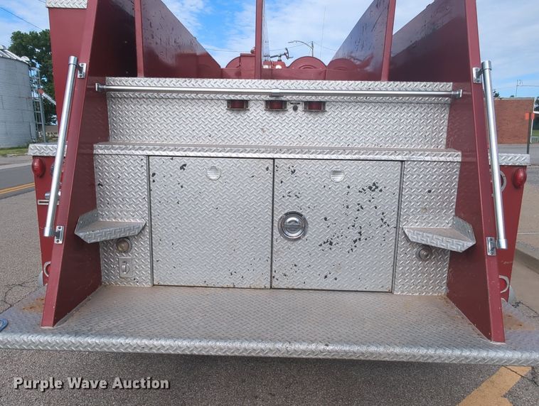 image for item MY9916 1975 Chevrolet  fire truck