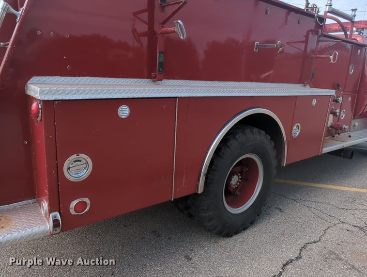 image for item MY9916 1975 Chevrolet  fire truck