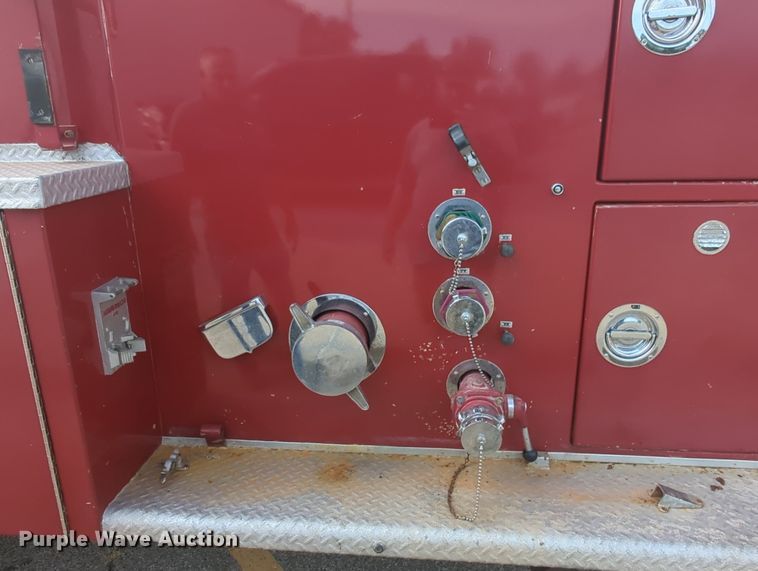 image for item MY9916 1975 Chevrolet  fire truck