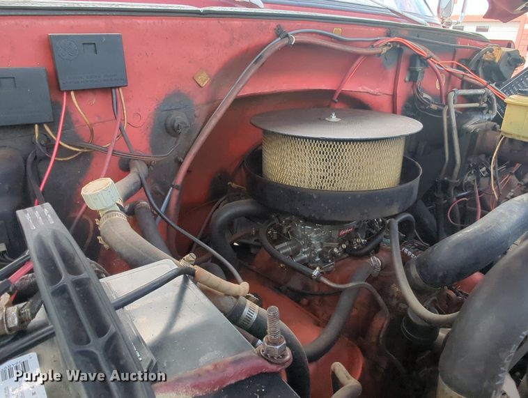 image for item MY9916 1975 Chevrolet  fire truck