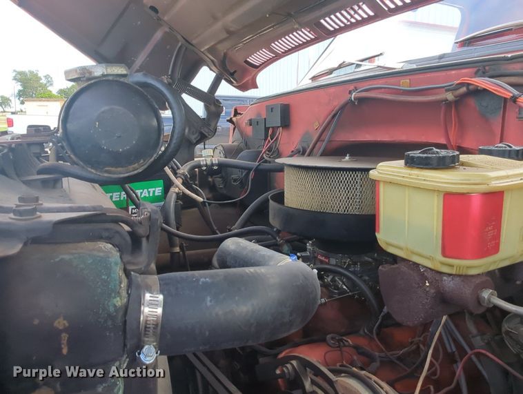 image for item MY9916 1975 Chevrolet  fire truck