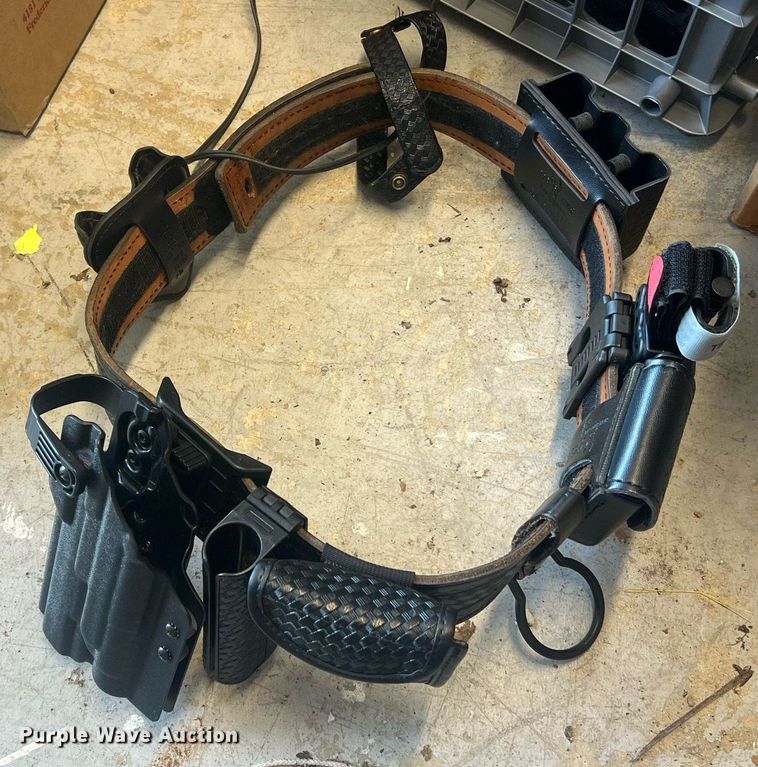 image for item NA9013 Law enforcement equipment