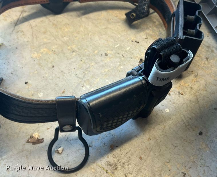 image for item NA9013 Law enforcement equipment