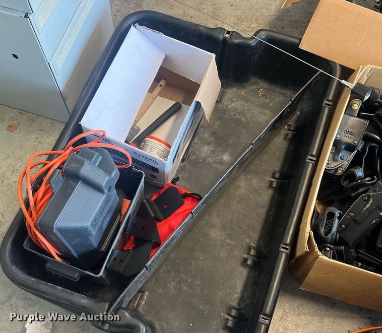 image for item NA9013 Law enforcement equipment