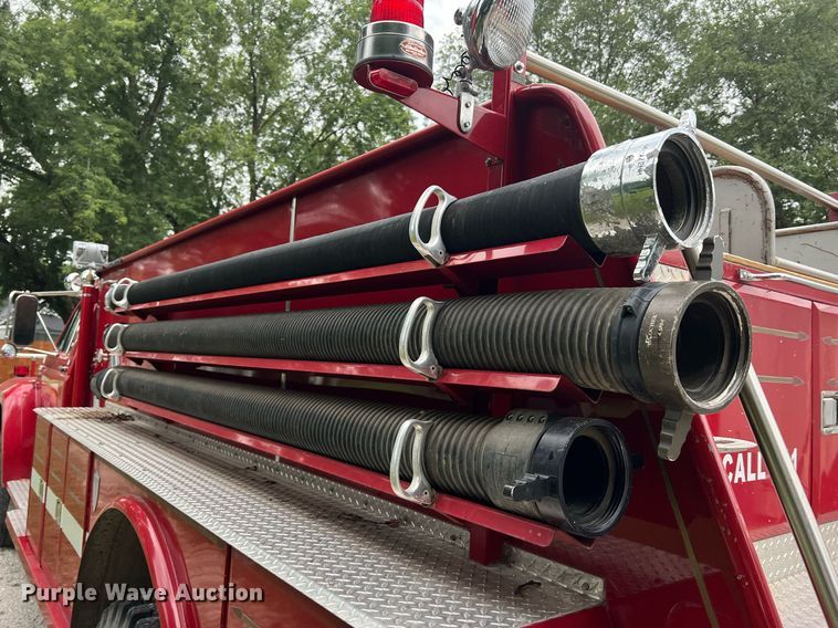 image for item NA9076 1987 Ford F800  pumper fire truck