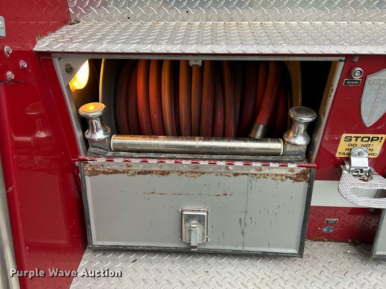 image for item NA9076 1987 Ford F800  pumper fire truck