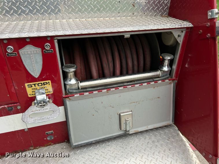 image for item NA9076 1987 Ford F800  pumper fire truck