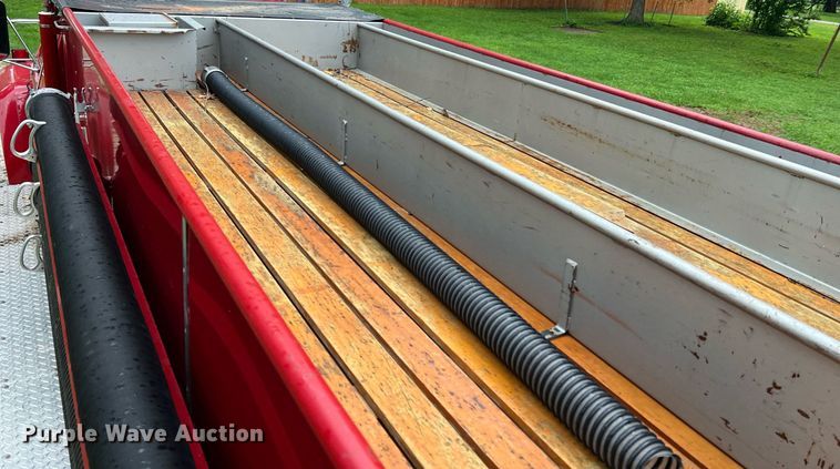 image for item NA9076 1987 Ford F800  pumper fire truck