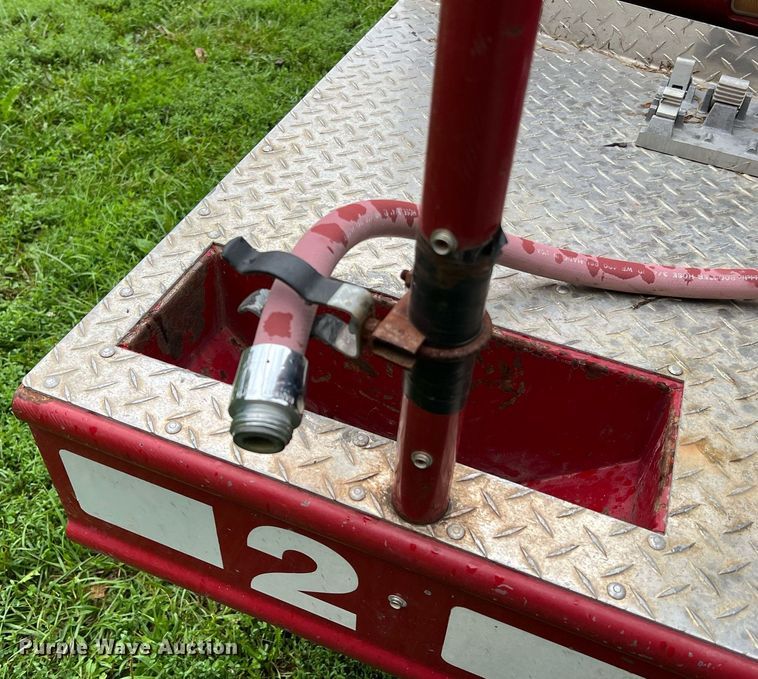 image for item NA9076 1987 Ford F800  pumper fire truck