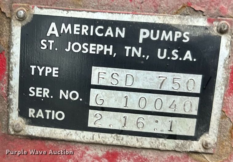 image for item NA9076 1987 Ford F800  pumper fire truck