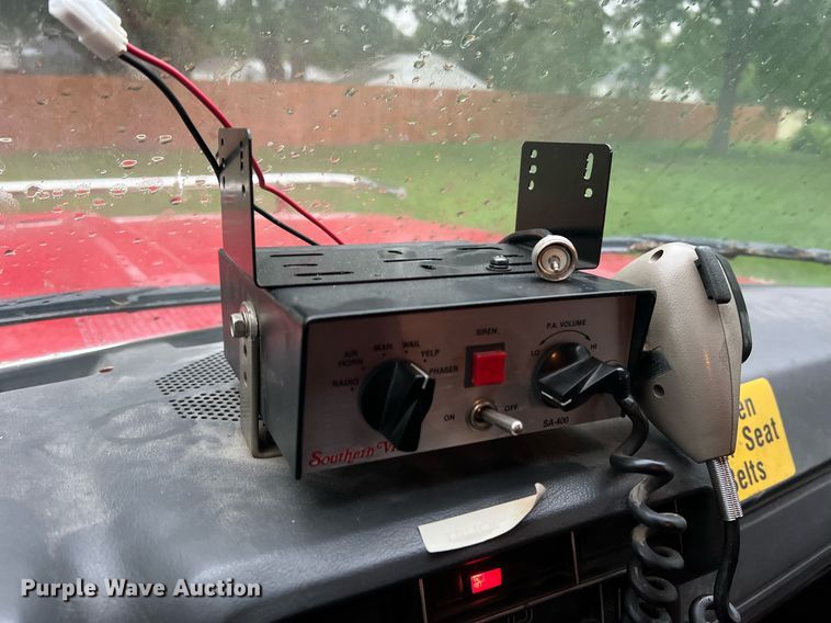 image for item NA9076 1987 Ford F800  pumper fire truck