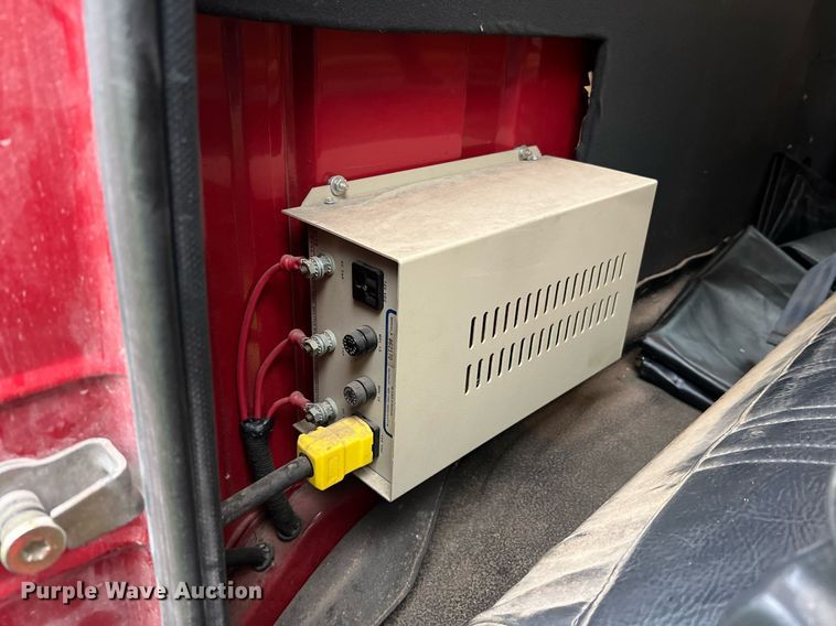 image for item NA9076 1987 Ford F800  pumper fire truck