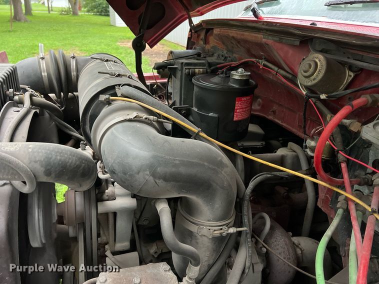 image for item NA9076 1987 Ford F800  pumper fire truck