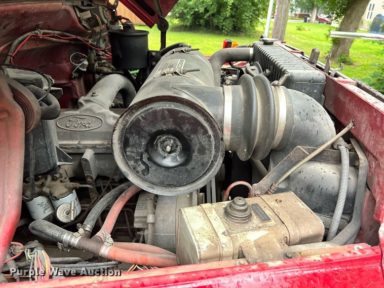 image for item NA9076 1987 Ford F800  pumper fire truck