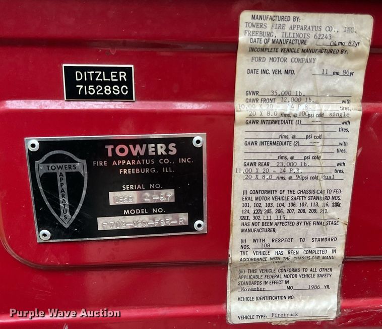 image for item NA9076 1987 Ford F800  pumper fire truck