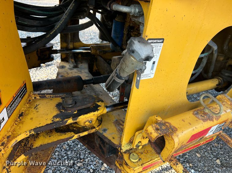 image for item NA9083 2007 John Deere 444J  high lift wheel loader