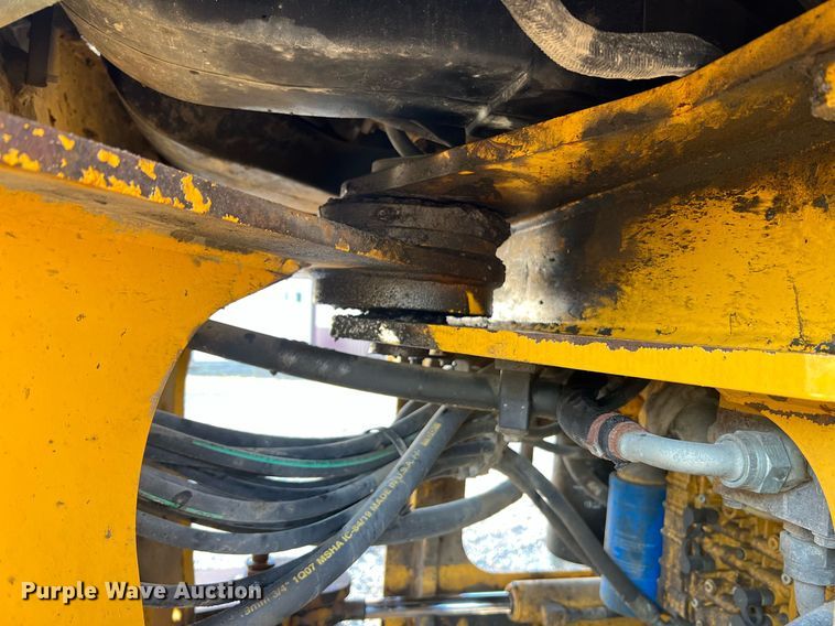 image for item NA9083 2007 John Deere 444J  high lift wheel loader