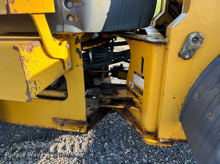 image for item NA9083 2007 John Deere 444J  high lift wheel loader