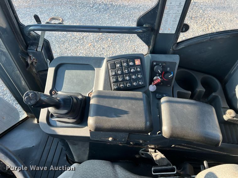 image for item NA9083 2007 John Deere 444J  high lift wheel loader