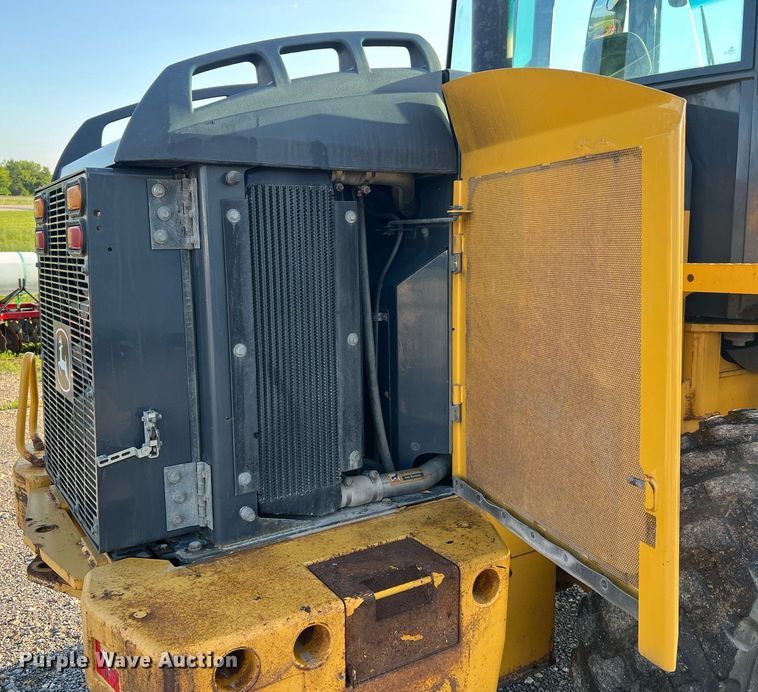 image for item NA9083 2007 John Deere 444J  high lift wheel loader
